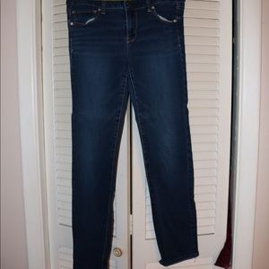 Woman’s dark American Eagle jeans size 14 skinny